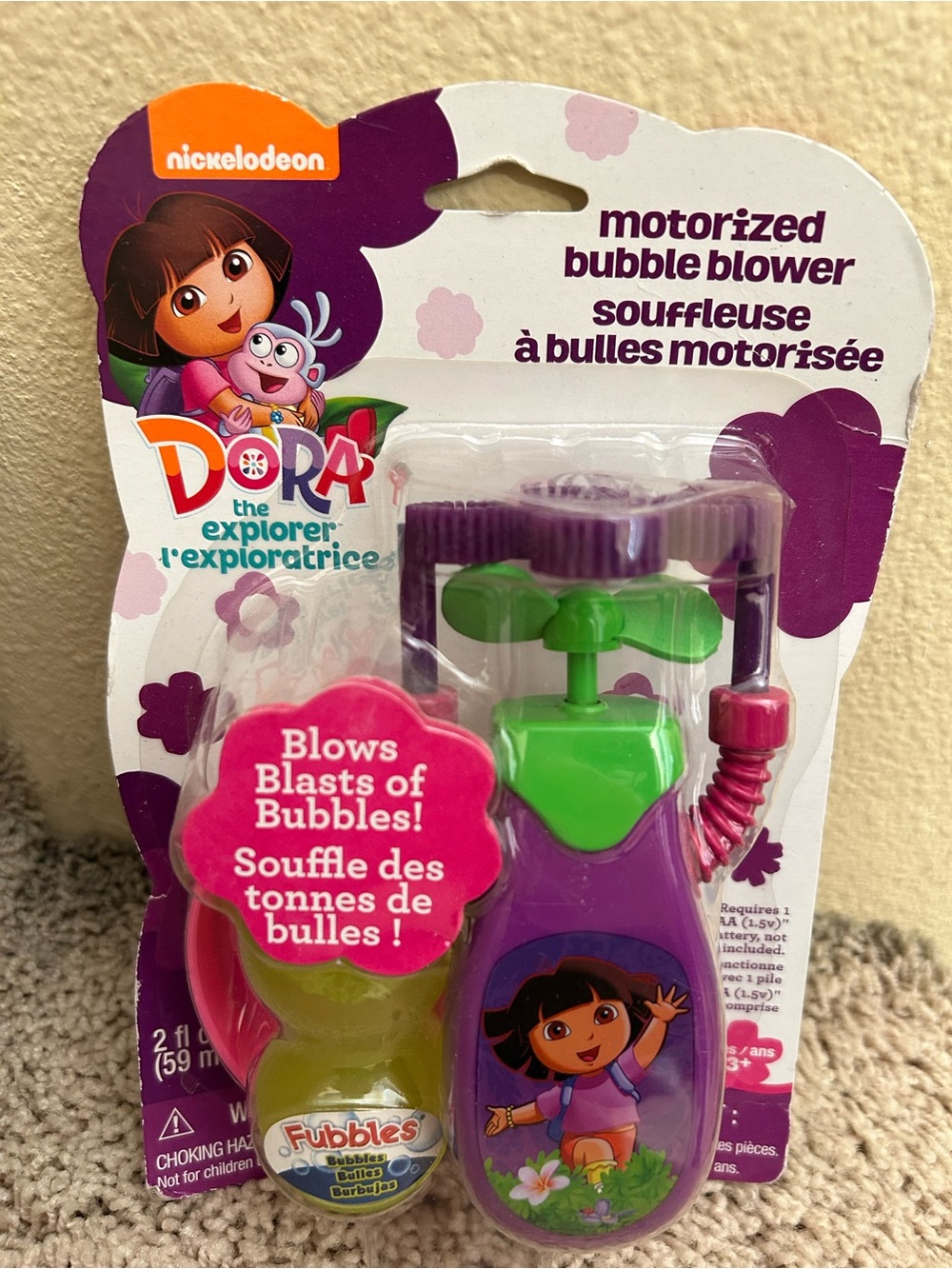New Dora the Explorer Motorized Bubble Blower battery hand-held toy from 2014